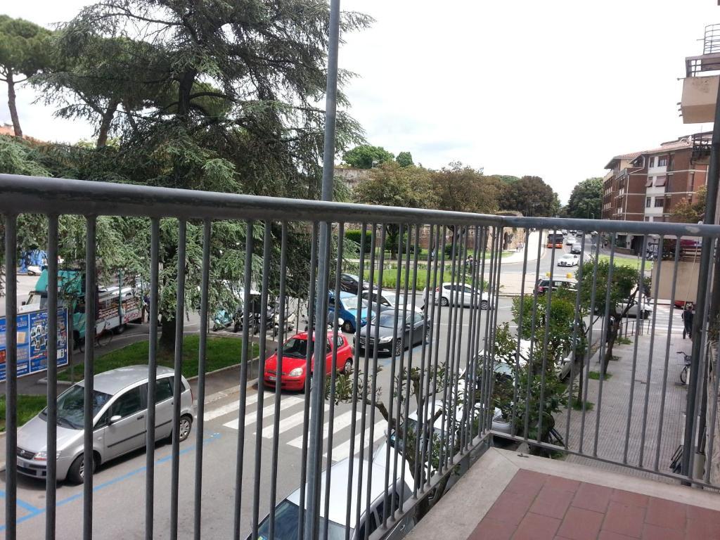 Apartamento A Due Passi Dal Treno Pisa Exterior foto
